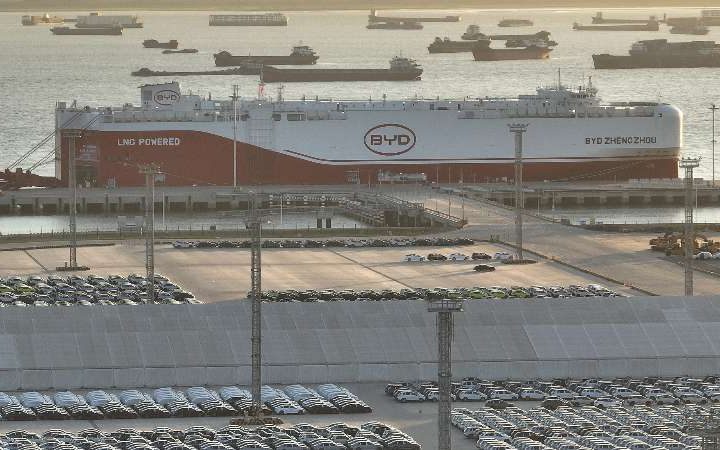 BYD overtakes Tesla